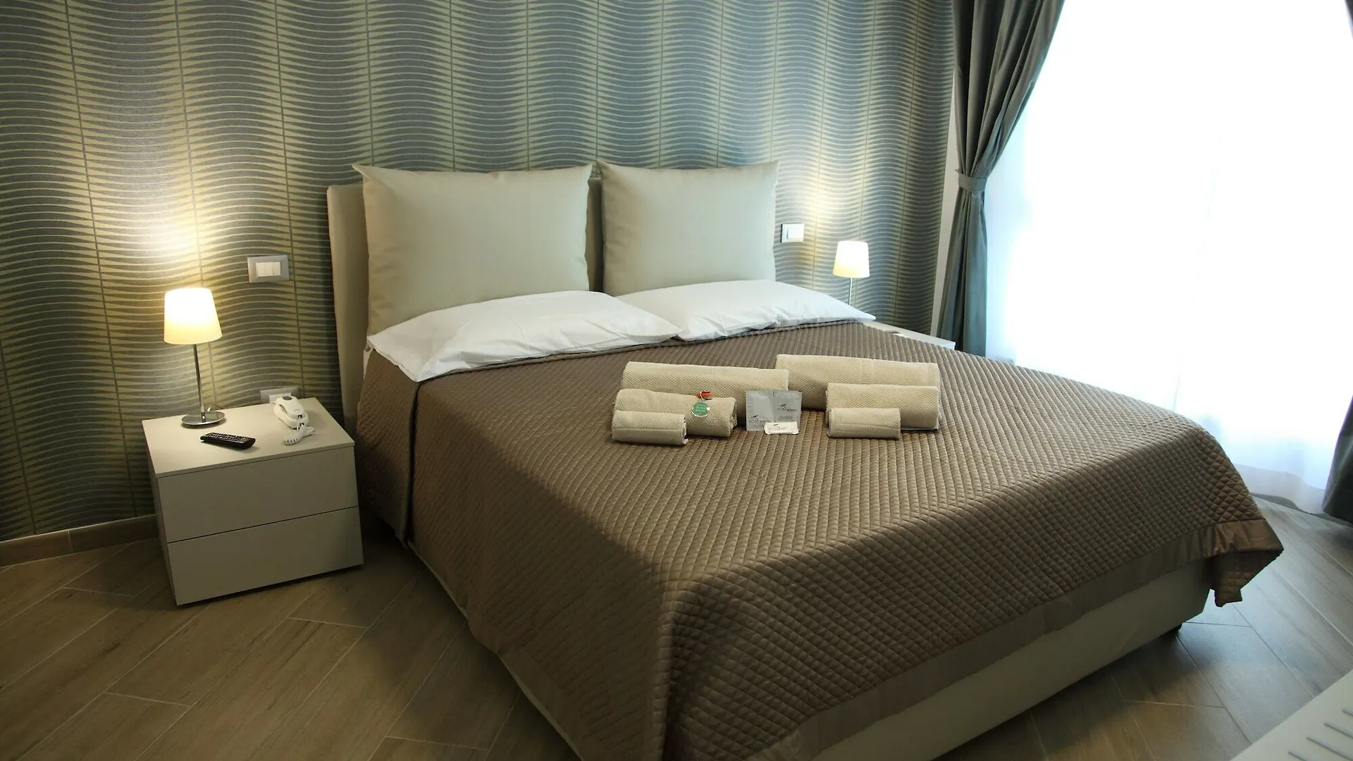 Luxury Rooms Garzilli Palermo 3*,  Italy